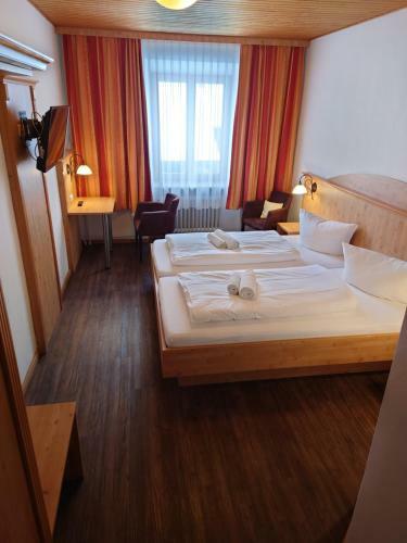 Posada Gasthof Pension Altwirt