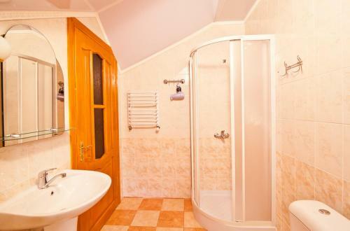 Hotel Edelweiss Carpathians Migovo