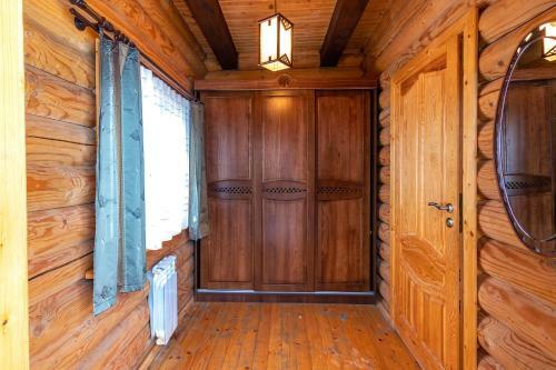 Mayak Chalet Resort Mykulychyn