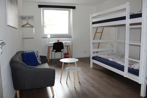 Bed & Breakfast Rooms In Shared House Saarbrucken Center