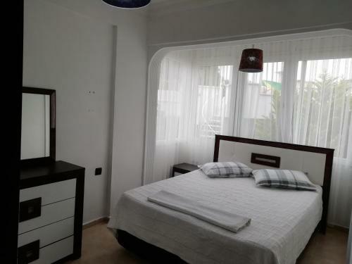 Denize Kenarinda Konforlu Villa