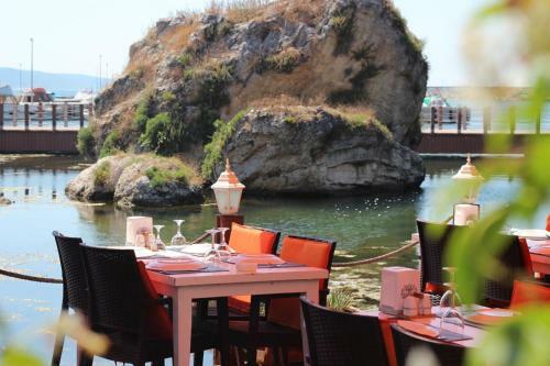 Lotus Restaurant & Home