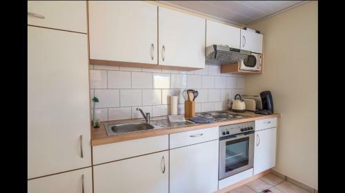 Awad?s Yellow Apartment