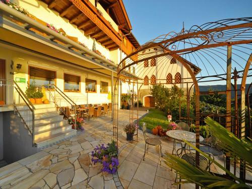 Hostal Fr�hst�ckspension G�tzfried-hof