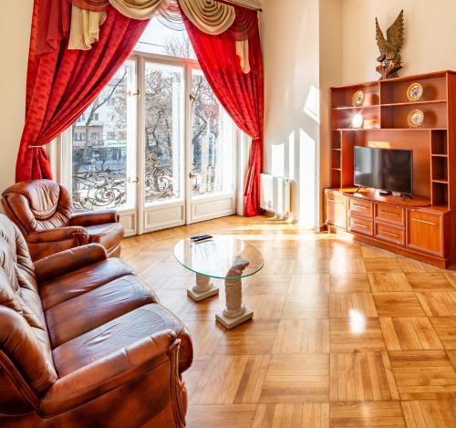Grand Lviv Apartment I (1 Of 3)