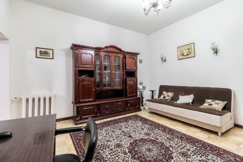 Doroshenka Antique Apartment