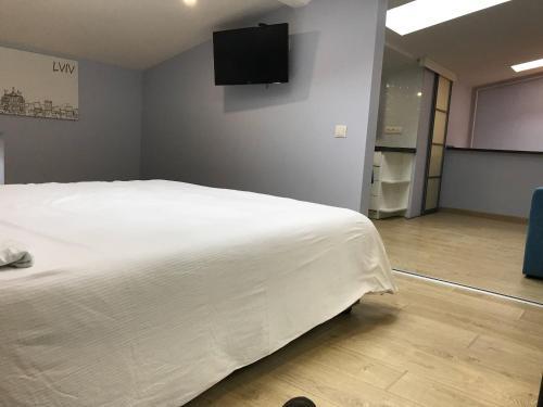 Apartamento Romantic Lux Vivaldi Suite Svobode Avenue 39