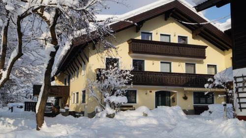 Hostal Haus Sch�n Weberhof