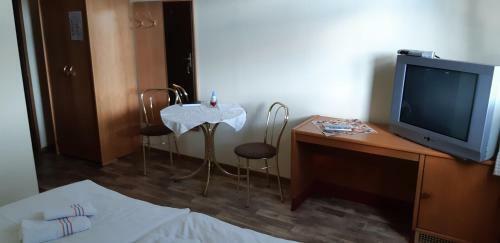 Hotel Pension Hirsch/schwan