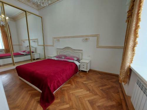 Gogol Street Luxury Apartment