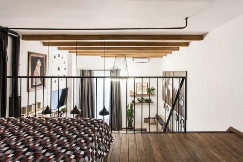 Two Level Apartment Odessa For 4