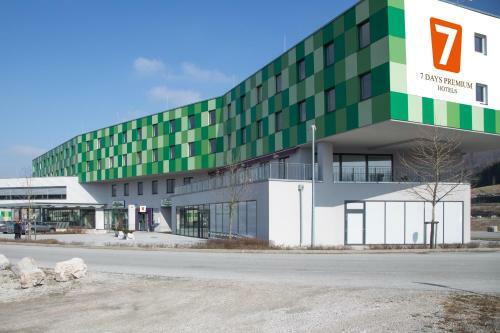 Adeo Hotel Puch-urstein