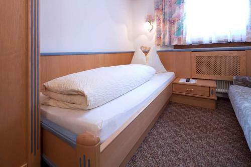 Hostal Gasthof Eiserne Hand