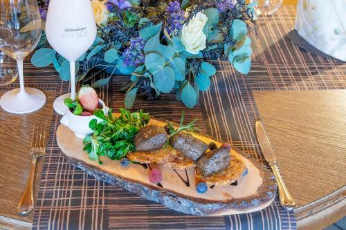Hostal Gasthof Eiserne Hand