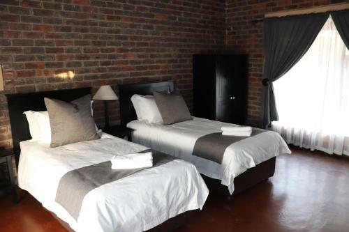 Sundowners Game Lodge