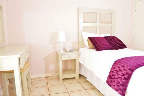 Hostal Empoza Seaview Guesthouse