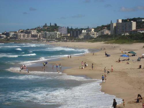 Uvongo Lucian Blue Flag Beach Apartment