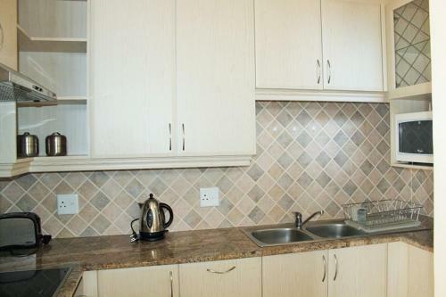 Uvongo Lucian Blue Flag Beach Apartment