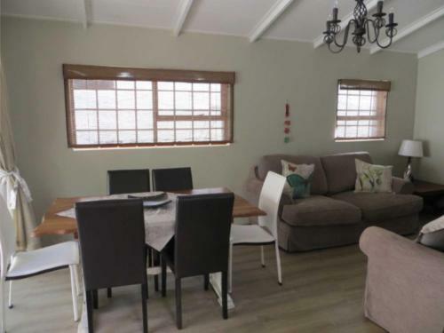 Pearly Beach Cottage