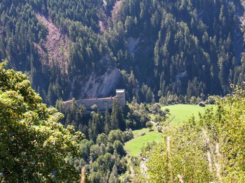Sunny Mountain View Apartment In Kaunerberg