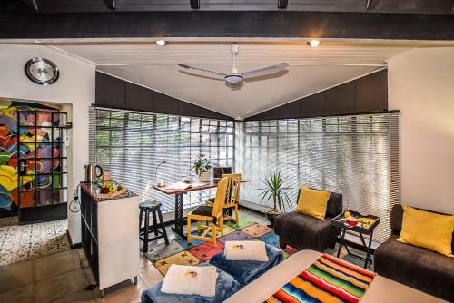 Hello Sunshine Self Catering Studio Apartment