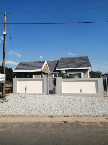 Hostal Rayon Guesthouse
