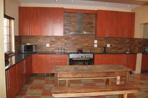 Hornbills Rest Country Home