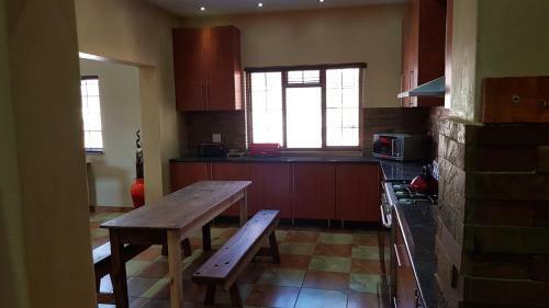 Hornbills Rest Country Home