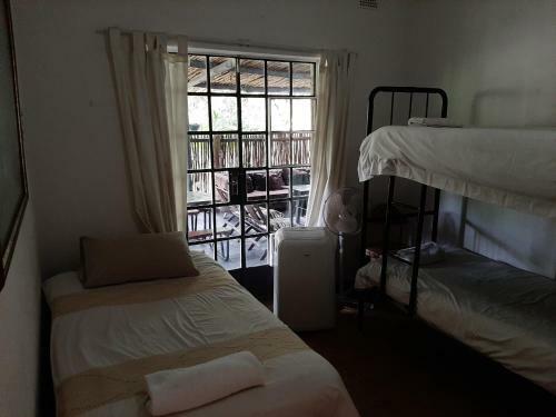 Hostal Elephant Walk Guesthouse And Back Packers