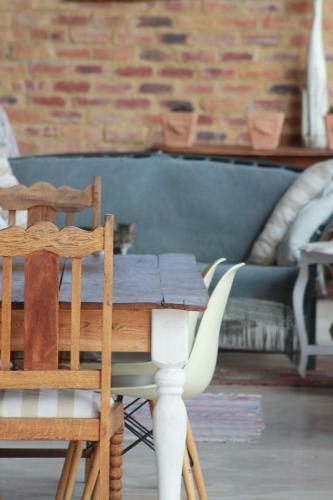 Aqua Le Blanc Guesthouse