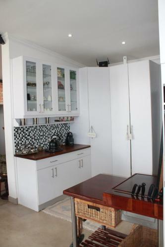 Aqua Le Blanc Guesthouse