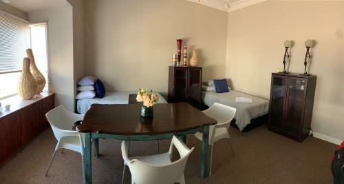 Hostal Crews Inn Guesthouse Parys