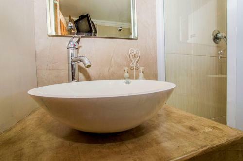 Hostal Ladera - Vista Self-catering Guesthouse