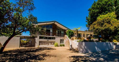 Hostal Ladera - Vista Self-catering Guesthouse