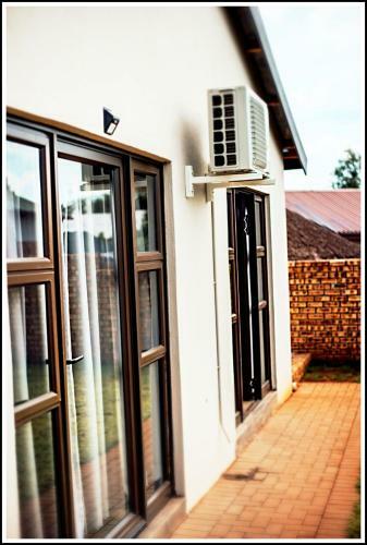 Hostal Madukwe Guesthouse