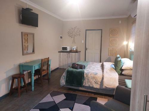 Hostal Pmg Hardware Trading As Wisteria Lane Guest House