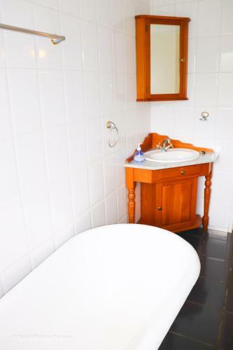 Hostal The Valley Guest House And Conferencing
