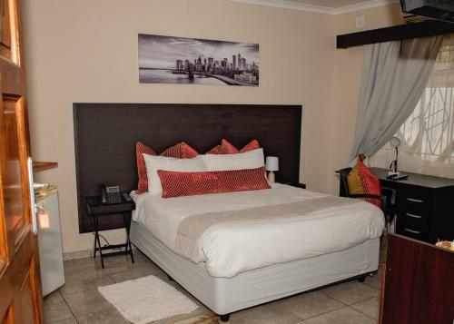 Hostal Savannah Guest House