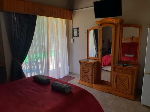 Hostal Chariots Guest House