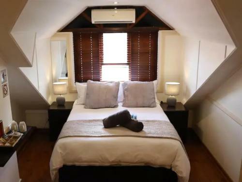Hostal The Oak Potch Guesthouse