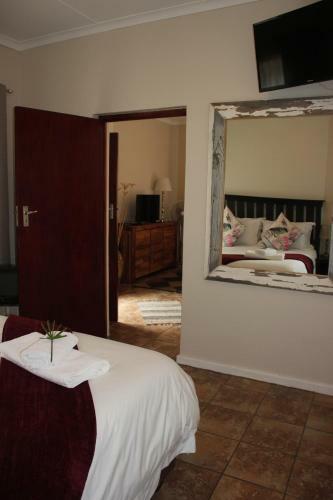 Bed & Breakfast A Dam's View Accommodation