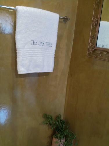 Hostal The Oak Tree