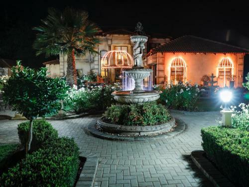 Hostal Tuscan Rose
