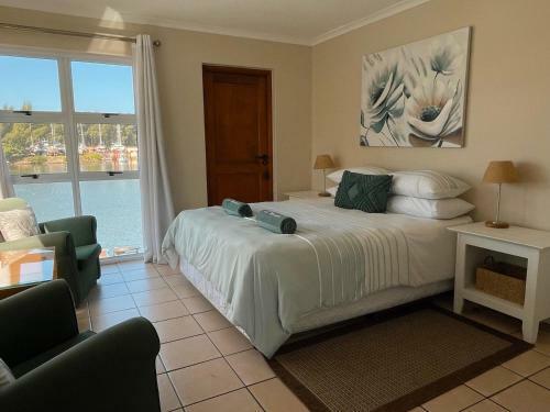 Waterfront 2 Bedroom Apartment