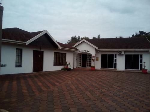 Isibaya Guest Lodge