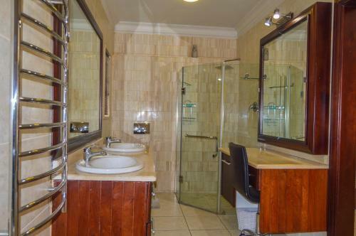 Hostal Emangunini Guest House