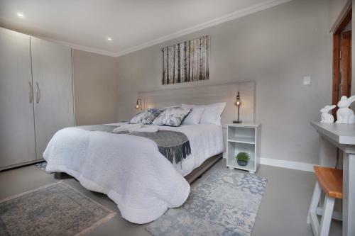 Hostal Adderley House Guest Accommodation