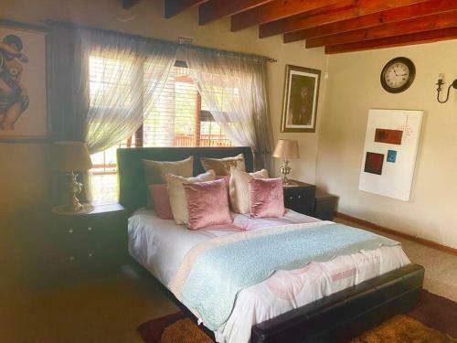 Bali In Sandton Villa With Beautiful Gardens