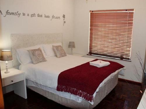 Hostal 12 On Beach Guest House