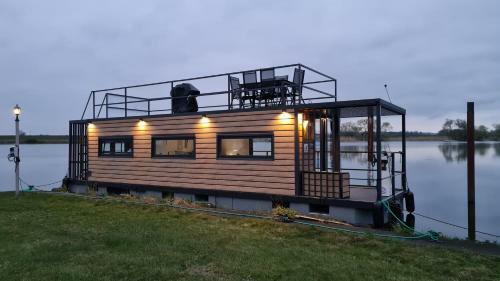Apartamento Hausboote Unteres Odertal Hausboot Seeadler